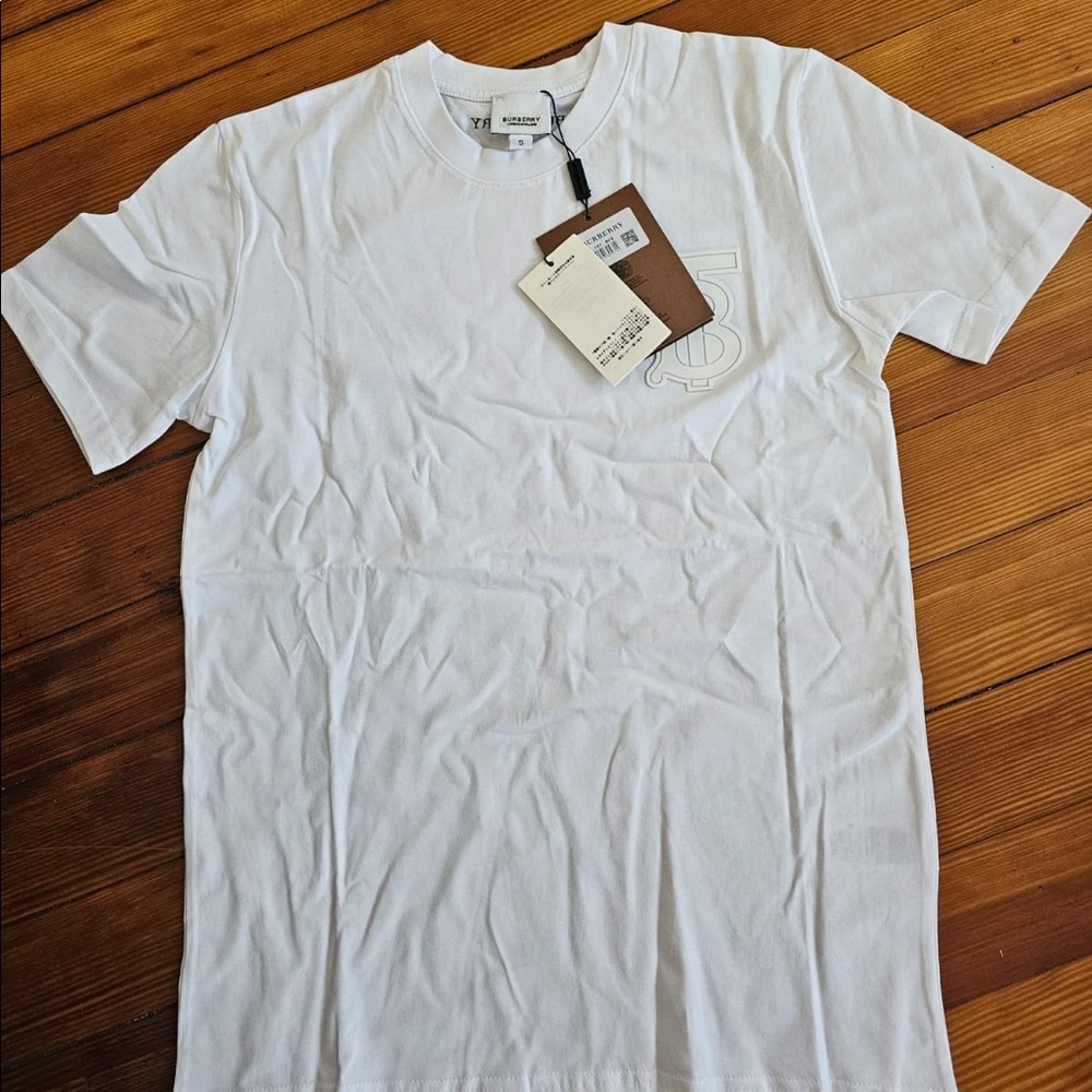 Burberry White Color T-Shirt